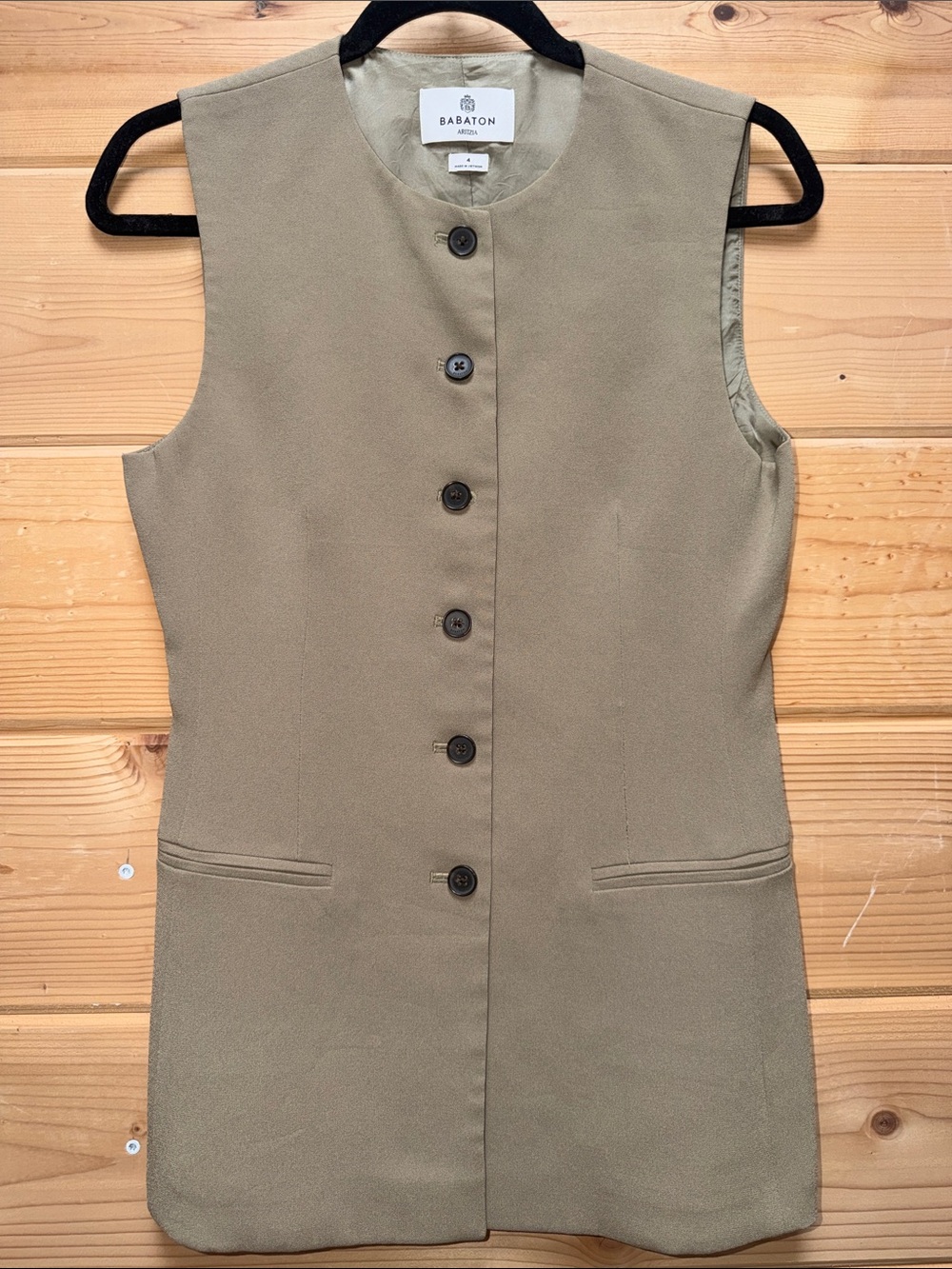 NWOT Aritzia Babaton Sleeveless Button-Front Vest - Golden Olive